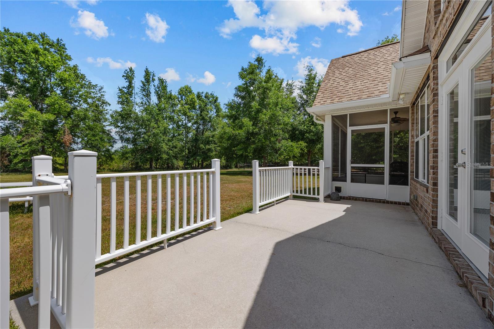 Image 28 of 40 For 15527 194th Place