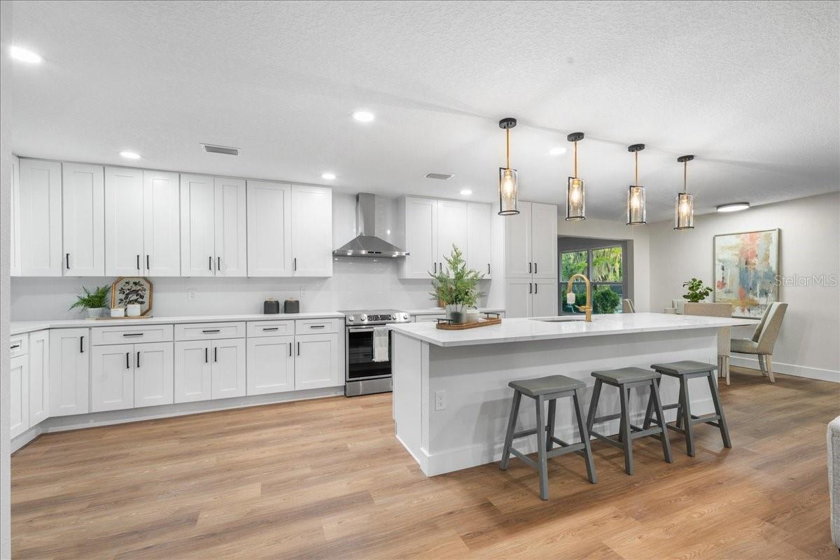 Image 17 of 31 For 801 37th Drive