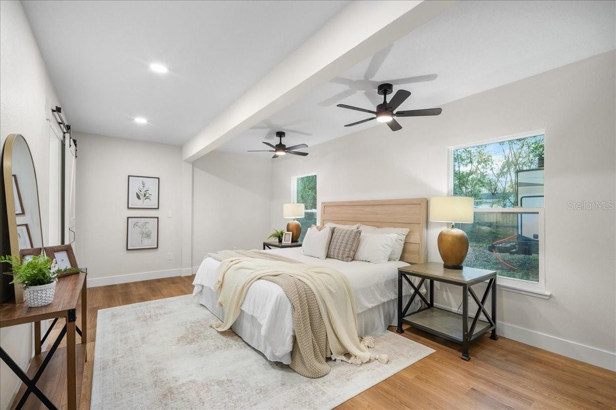 Image 23 of 31 For 801 37th Drive