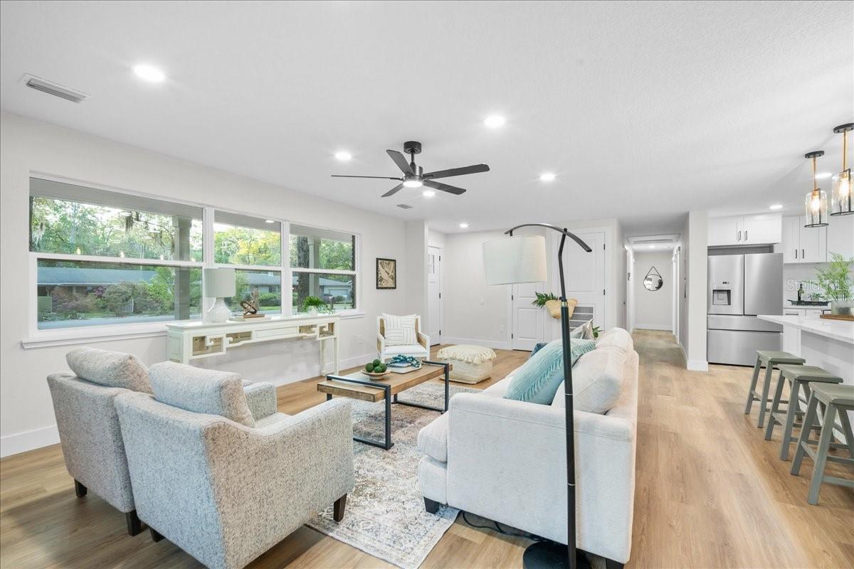 Image 9 of 31 For 801 37th Drive