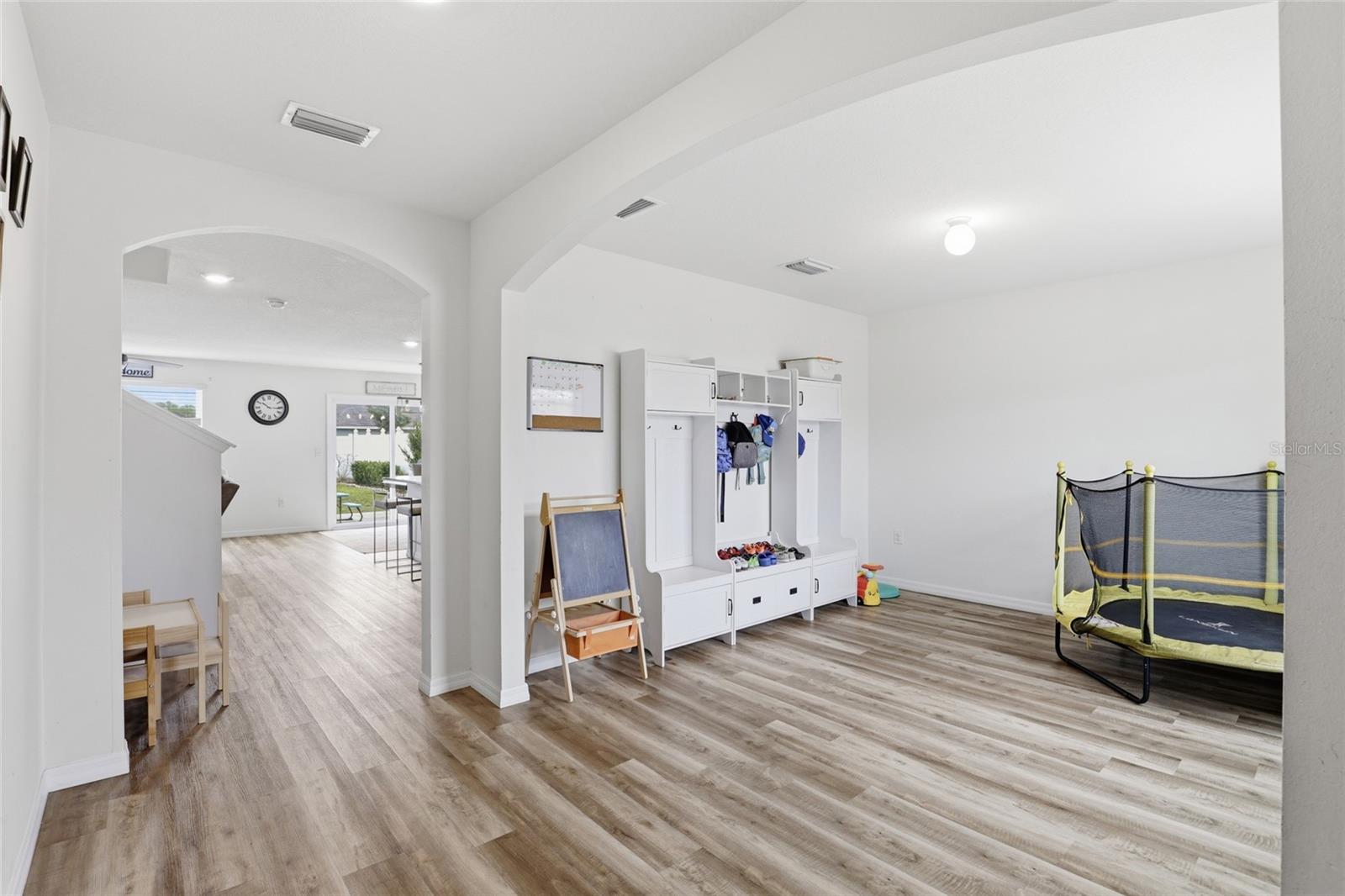 Image 7 of 60 For 879 251st Drive