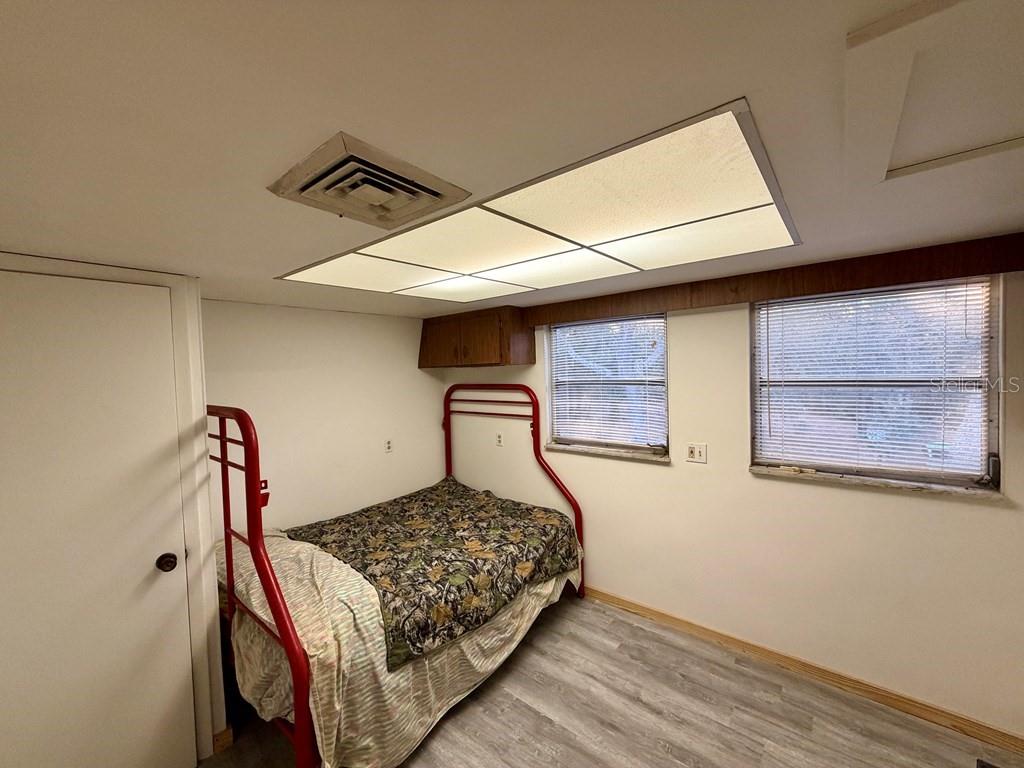 Image 25 of 56 For 2410 117th Pl