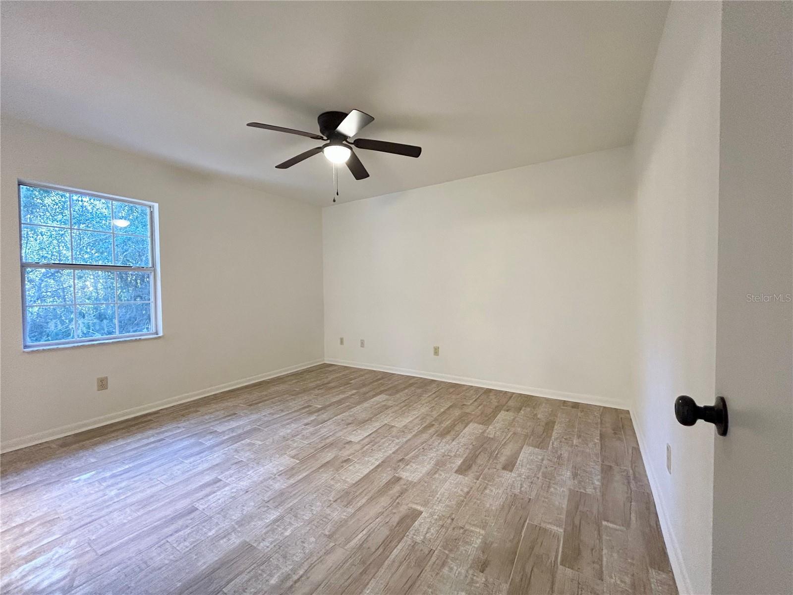 Image 10 of 14 For 26613 3rd Avenue