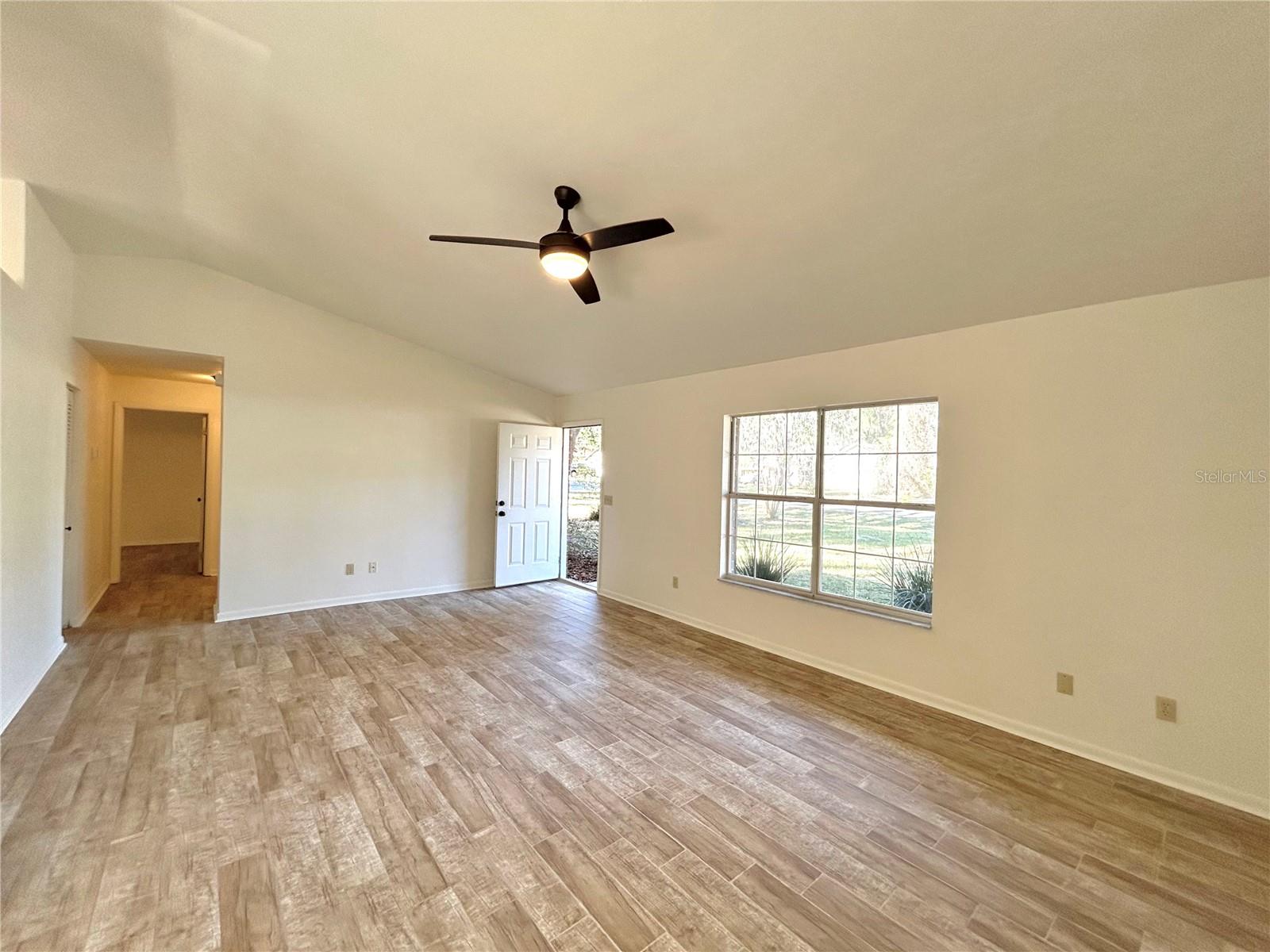 Image 4 of 14 For 26613 3rd Avenue