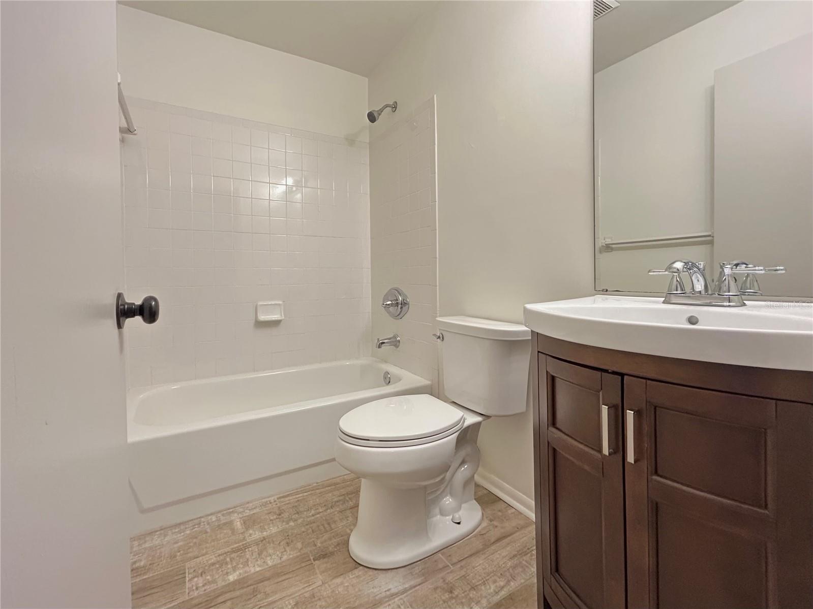 Image 9 of 14 For 26613 3rd Avenue