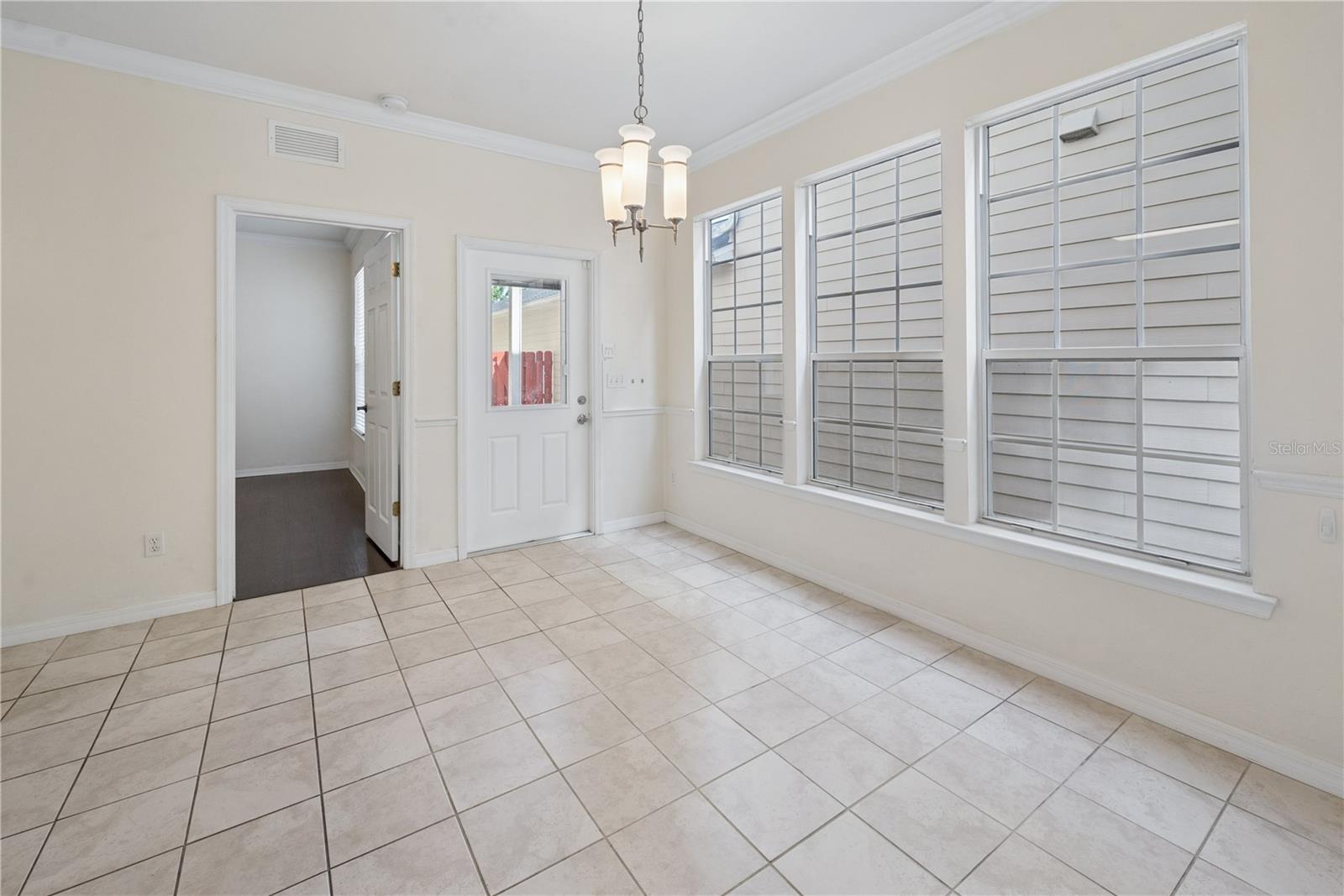 Image 27 of 55 For 11688 17th Place