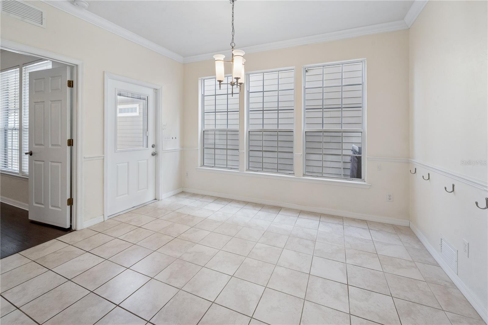 Image 32 of 55 For 11688 17th Place