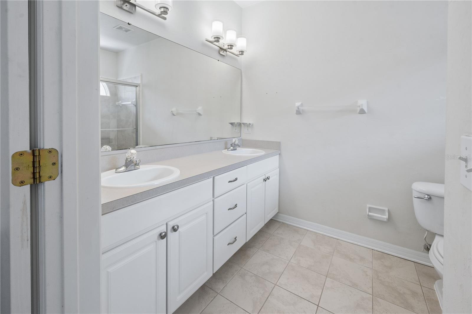 Image 37 of 55 For 11688 17th Place