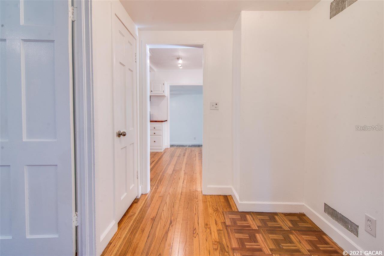 Image 14 of 21 For 1028 7th Avenue