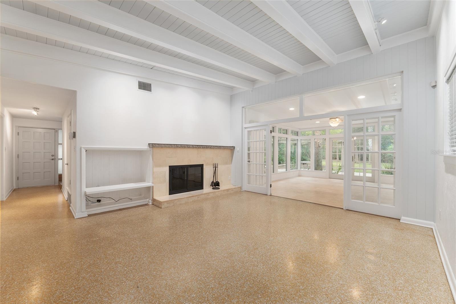 Image 10 of 92 For 2111 44th Avenue