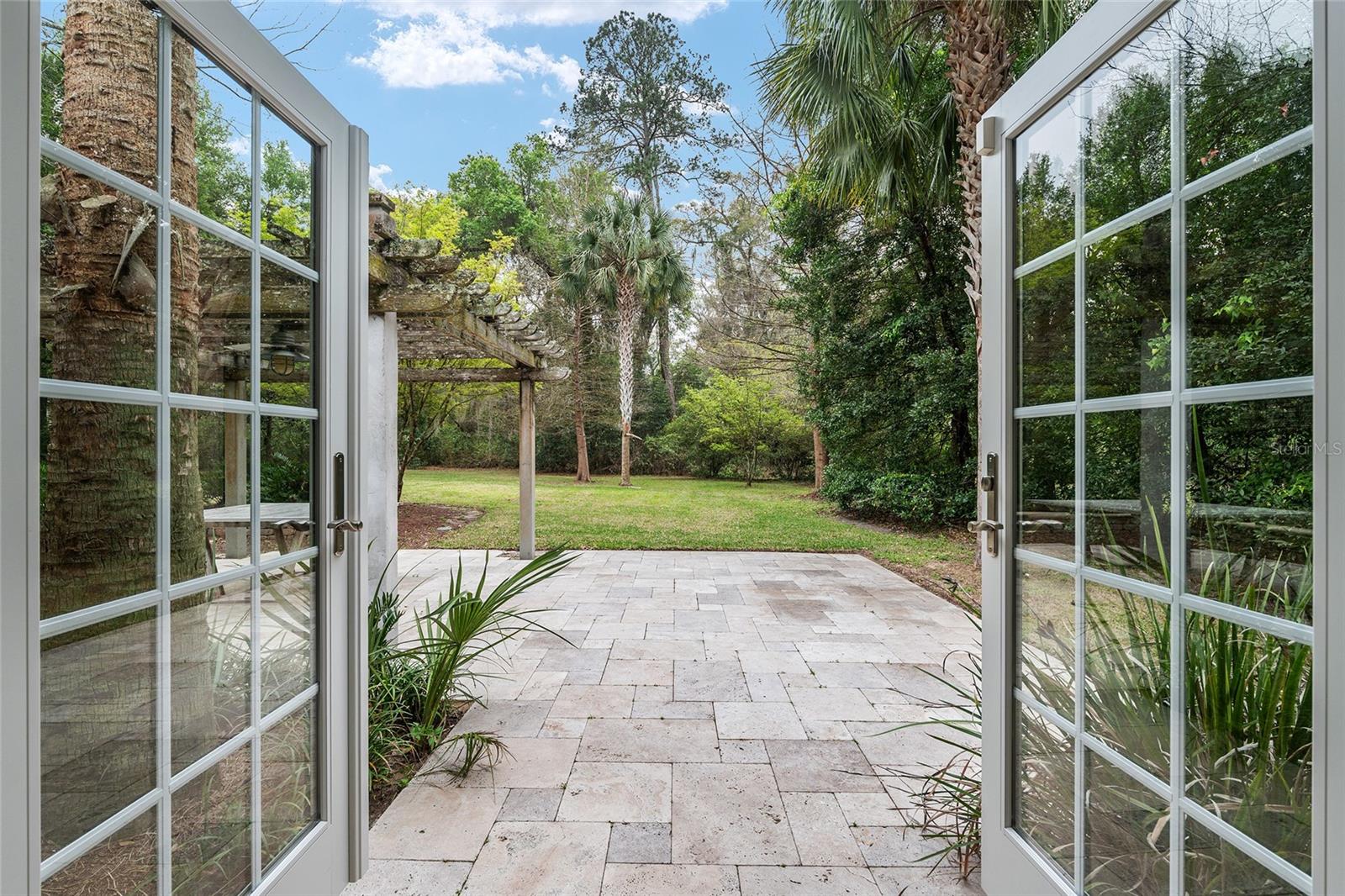 Image 15 of 92 For 2111 44th Avenue