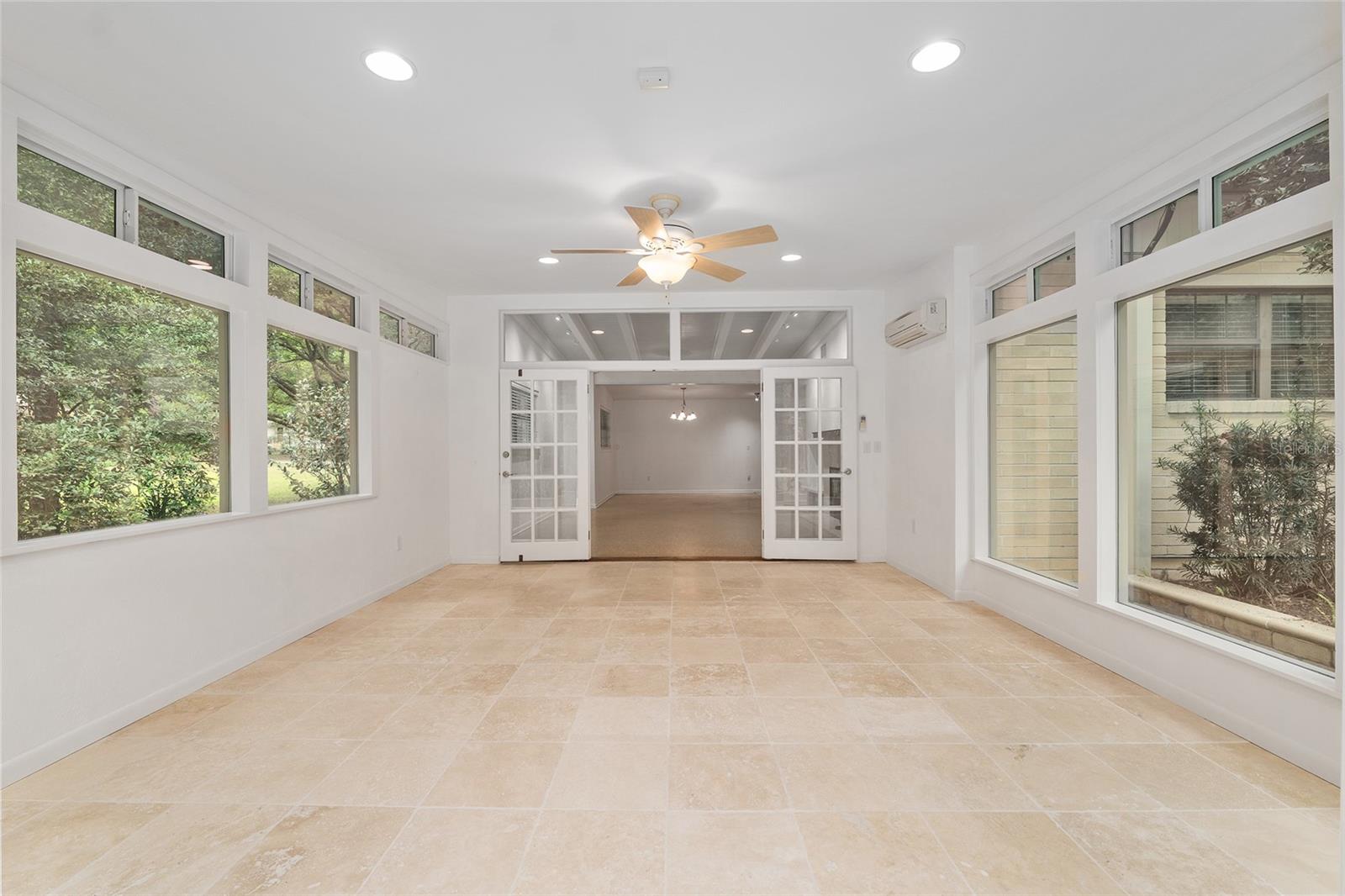 Image 19 of 92 For 2111 44th Avenue