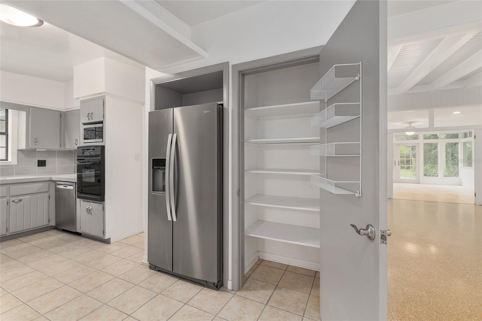 Image 28 of 92 For 2111 44th Avenue