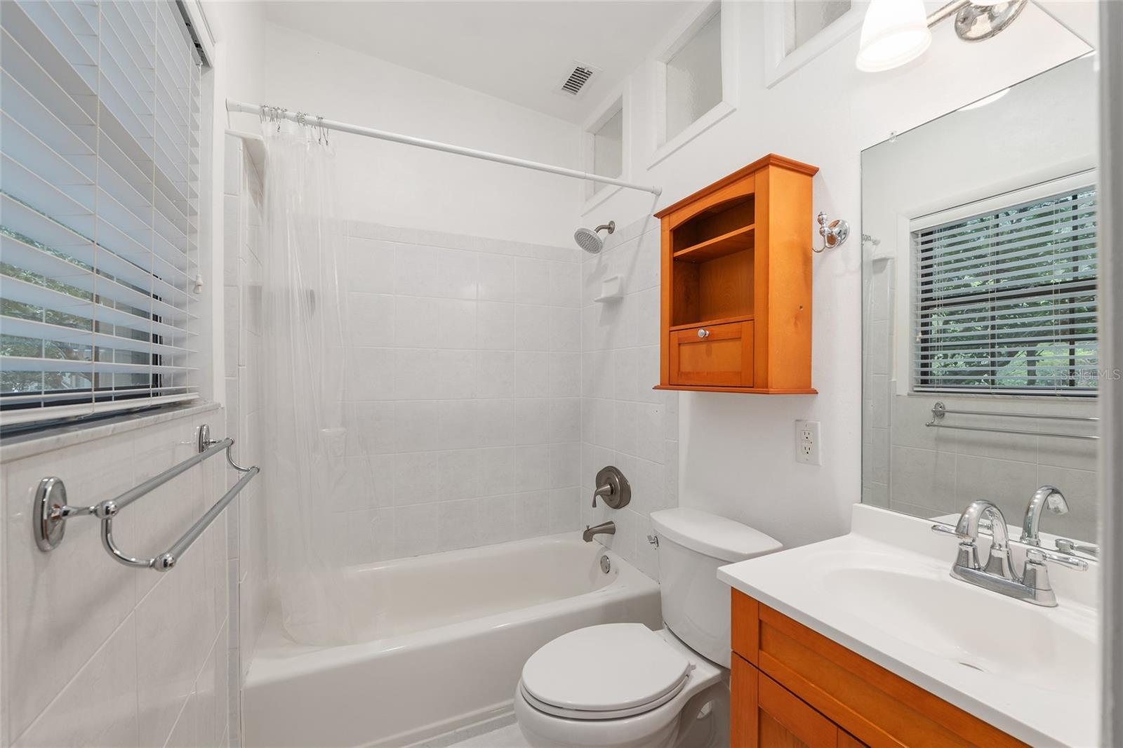 Image 39 of 92 For 2111 44th Avenue