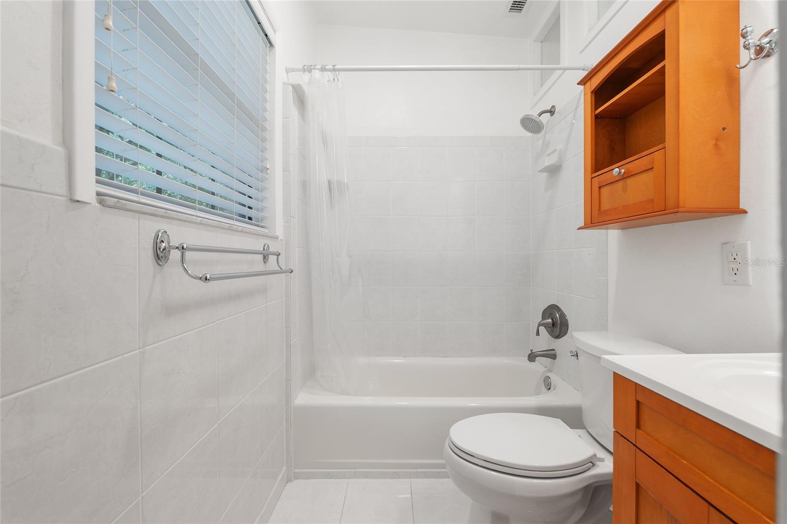 Image 40 of 92 For 2111 44th Avenue