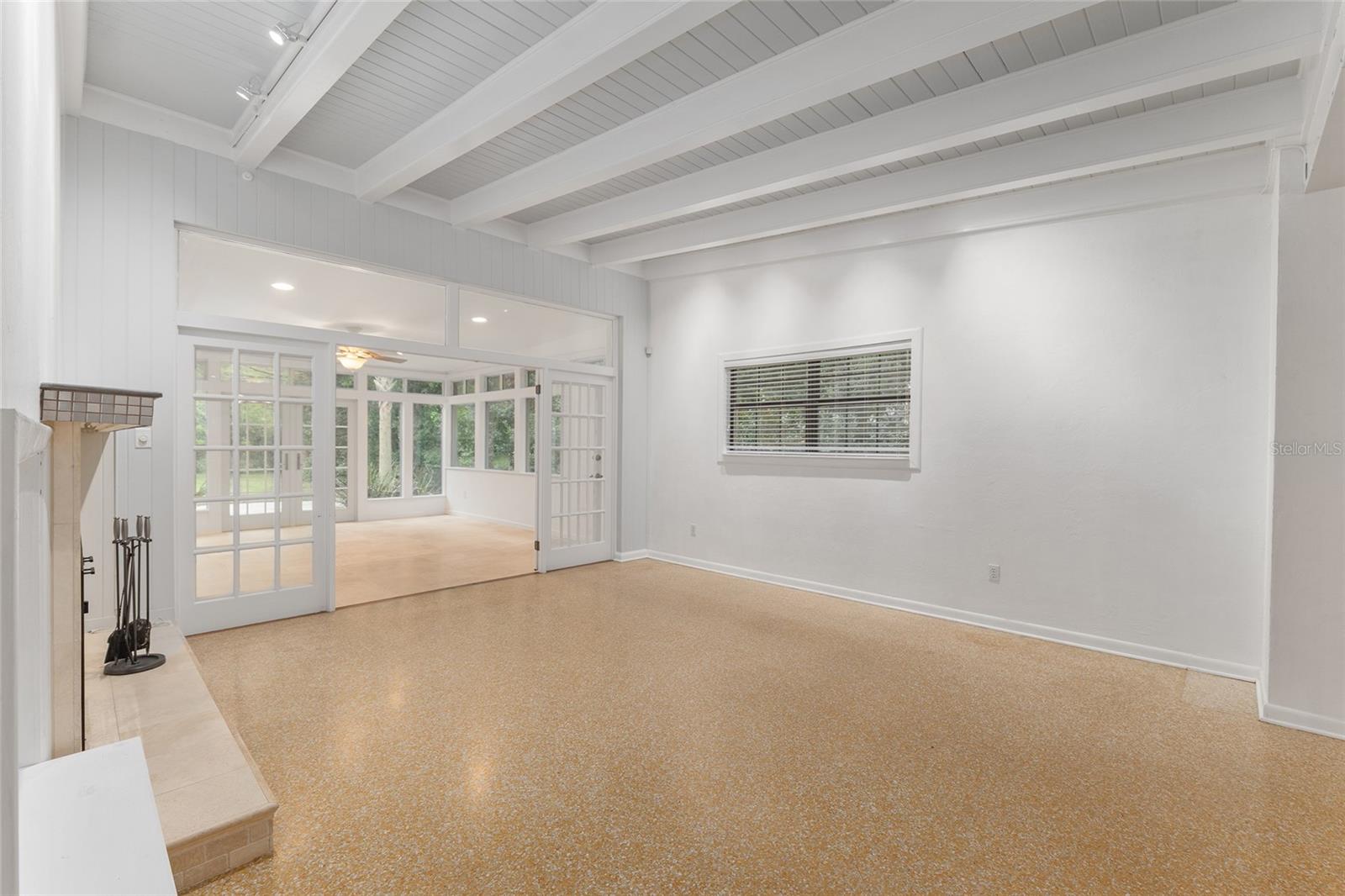 Image 7 of 92 For 2111 44th Avenue