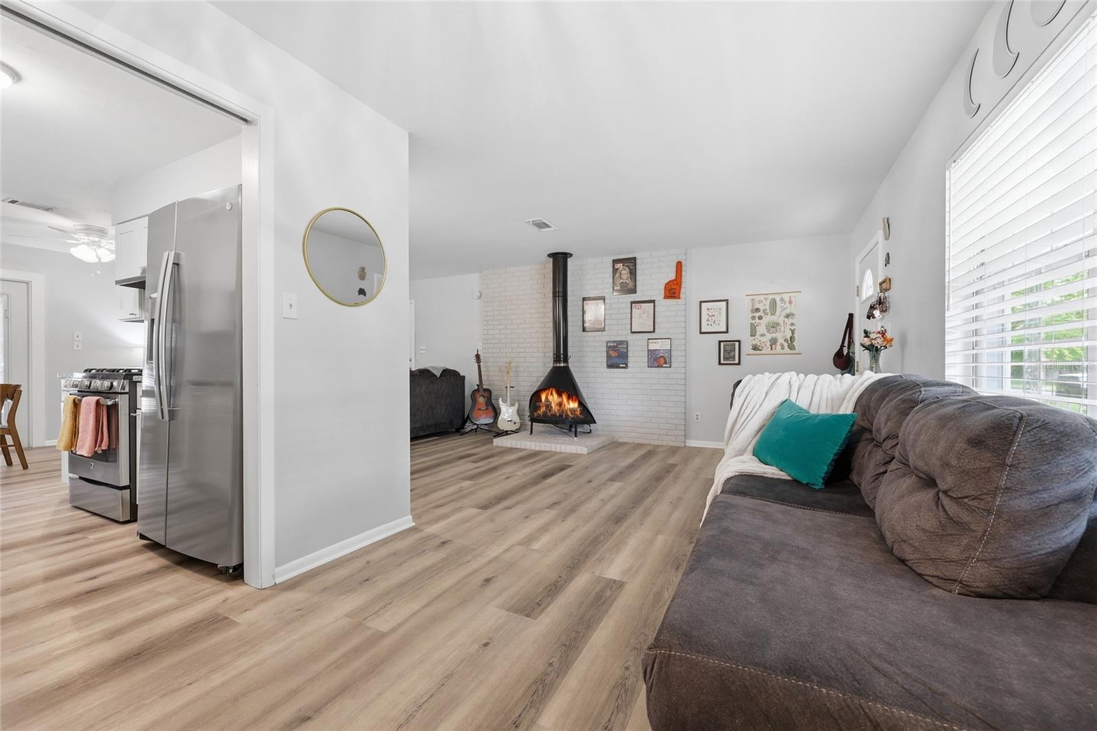 Image 12 of 32 For 4706 28th Terrace