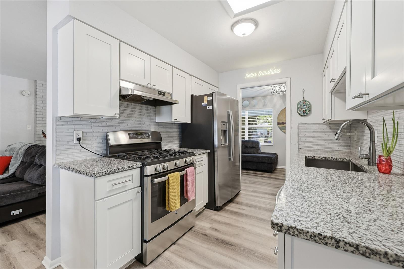 Image 5 of 32 For 4706 28th Terrace