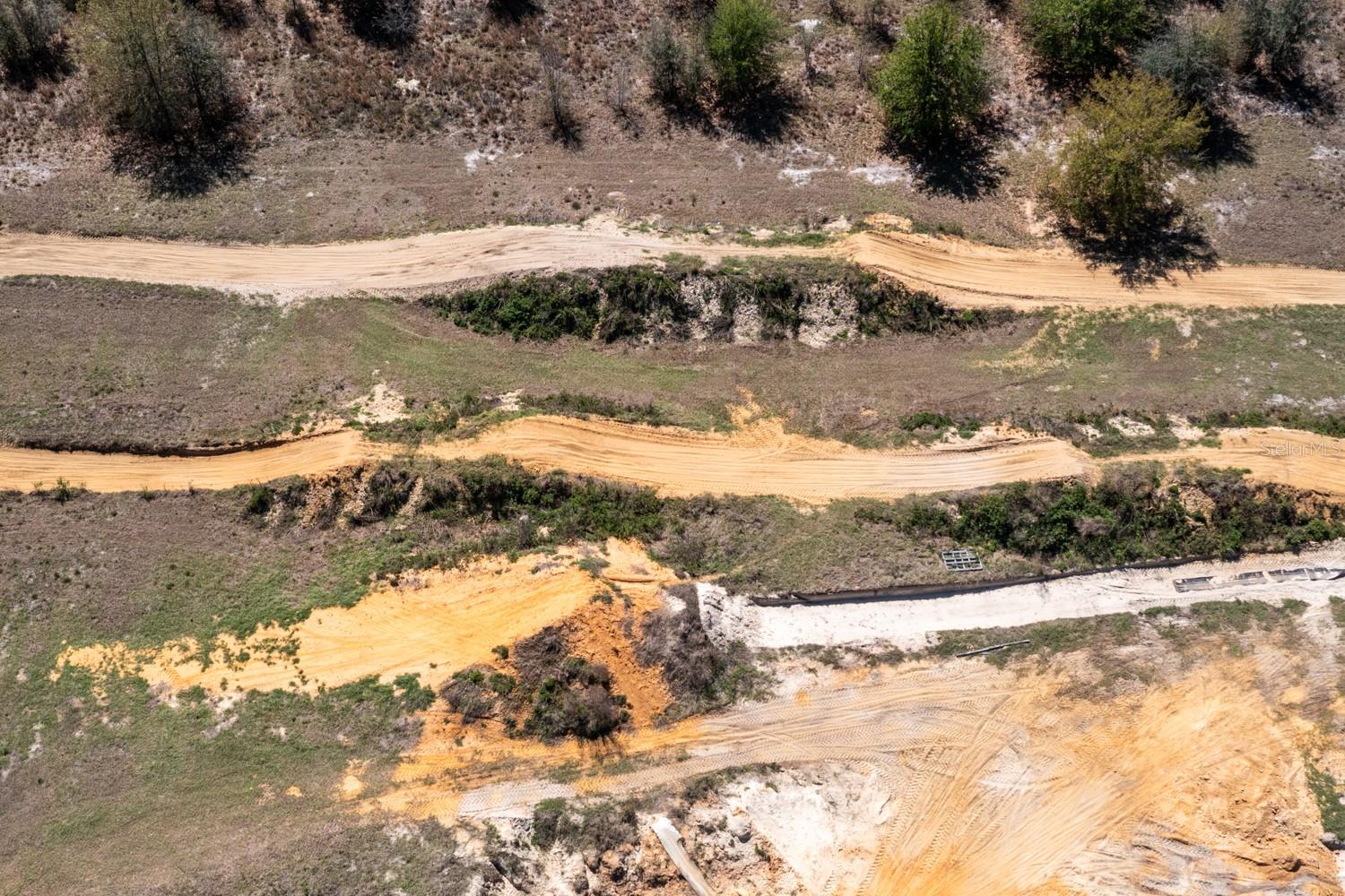 Listing photo id 17 for 203 Pigeon Court