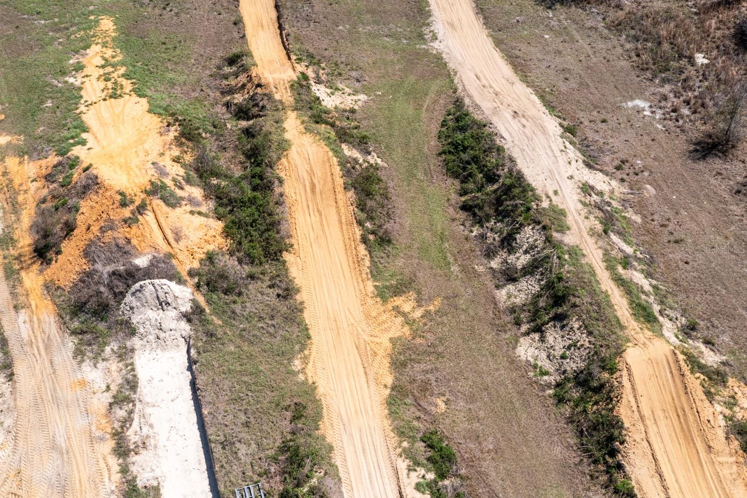 Listing photo id 19 for 203 Pigeon Court