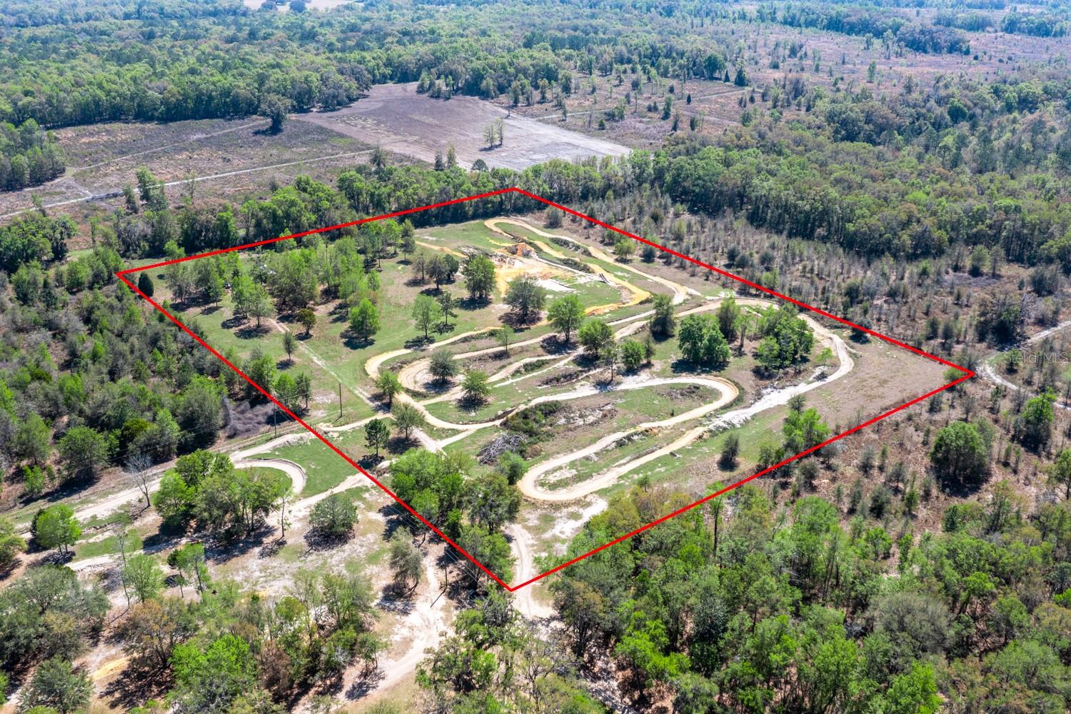 Listing photo id 1 for 203 Pigeon Court