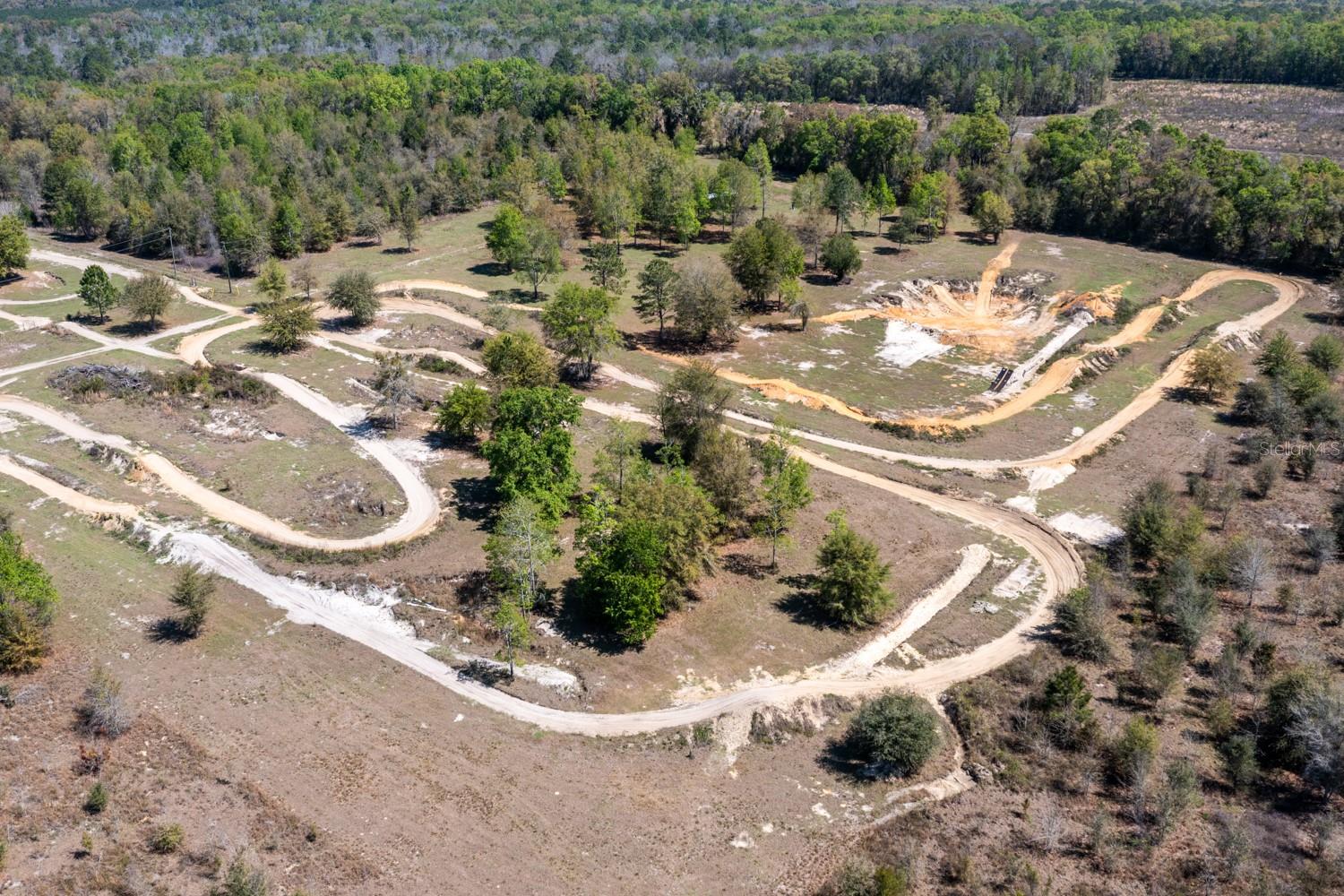 Listing photo id 34 for 203 Pigeon Court