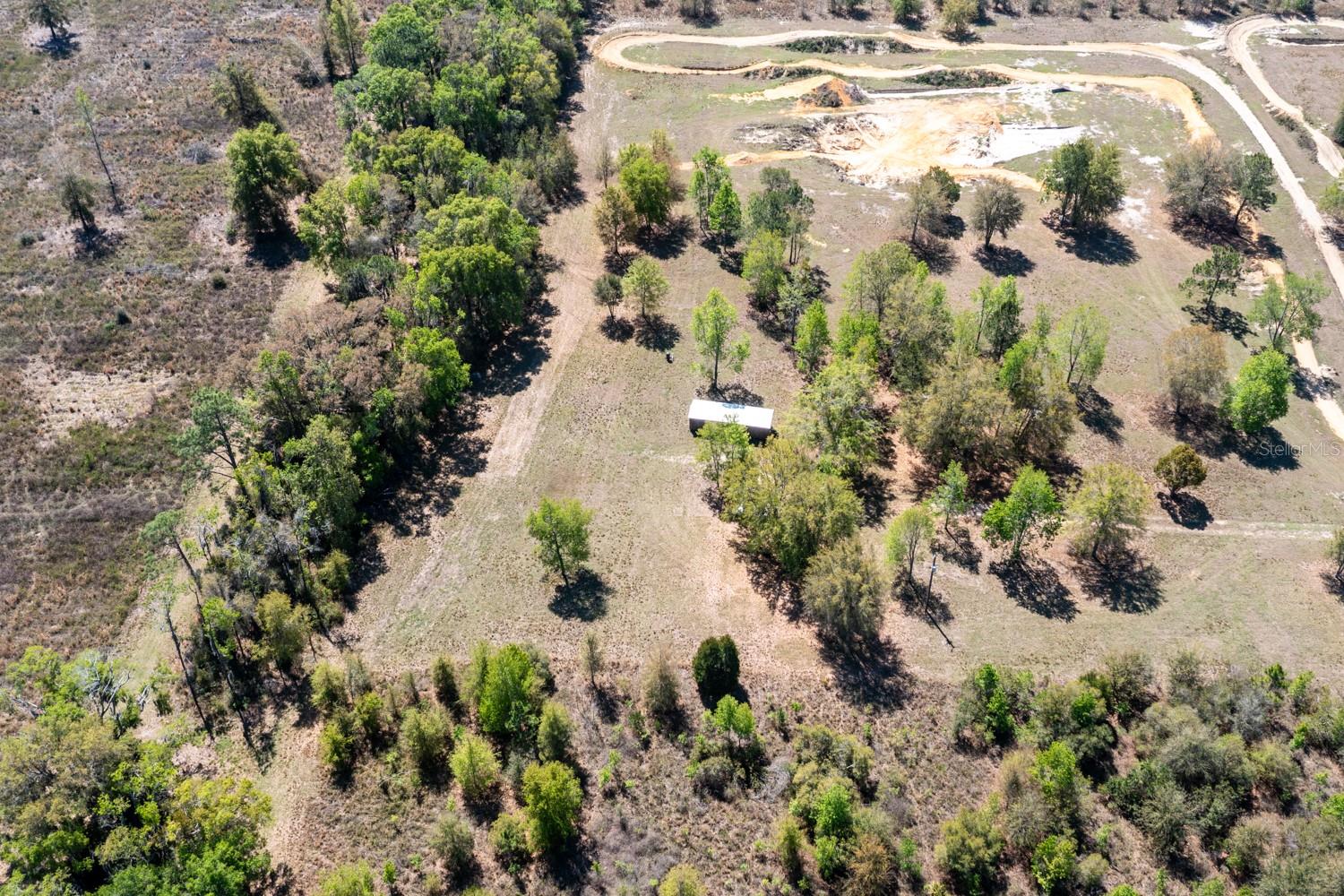 Listing photo id 6 for 203 Pigeon Court