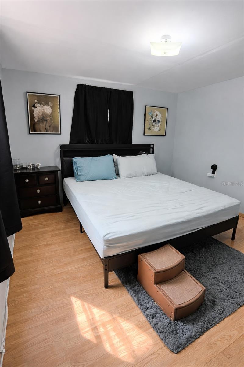 Image 9 of 11 For 2211 51st Street