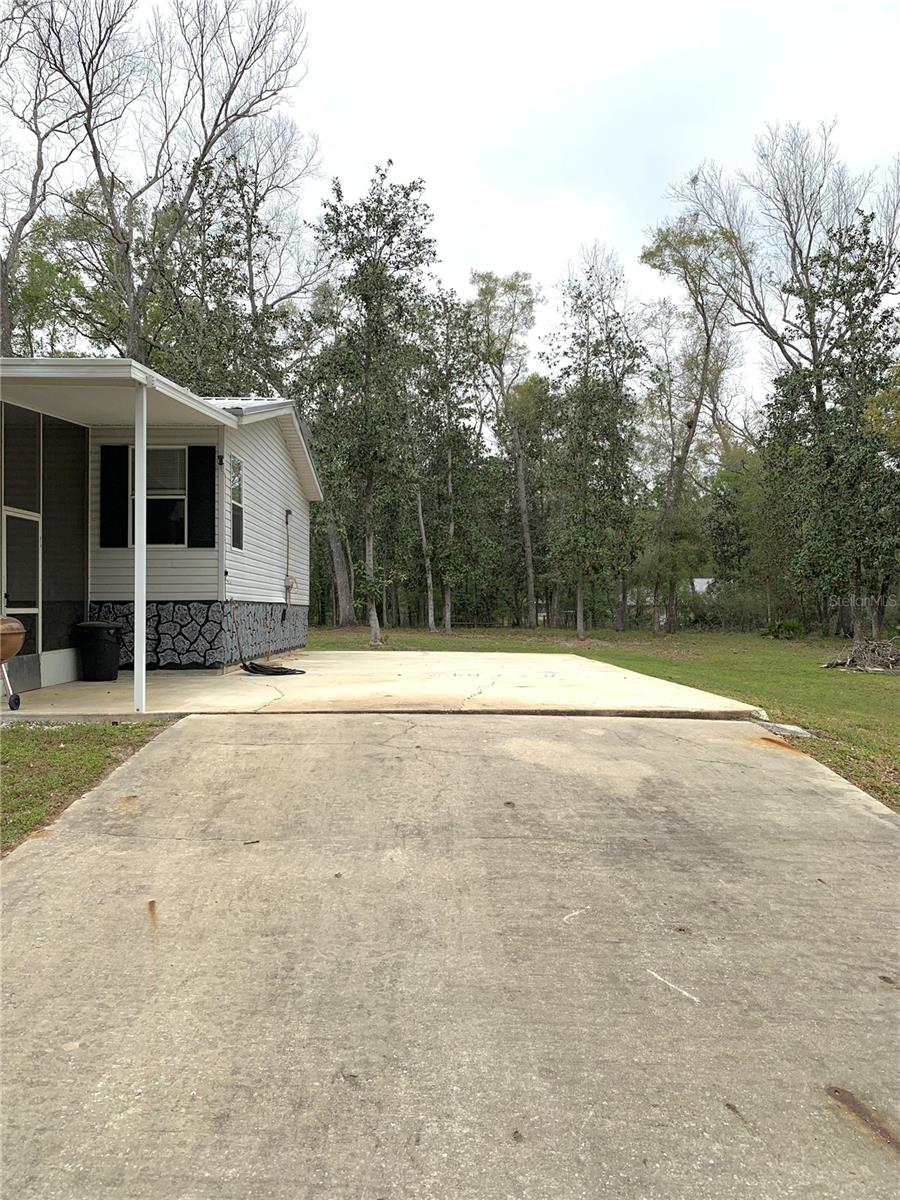 Image 14 of 55 For 11651 127 Lane