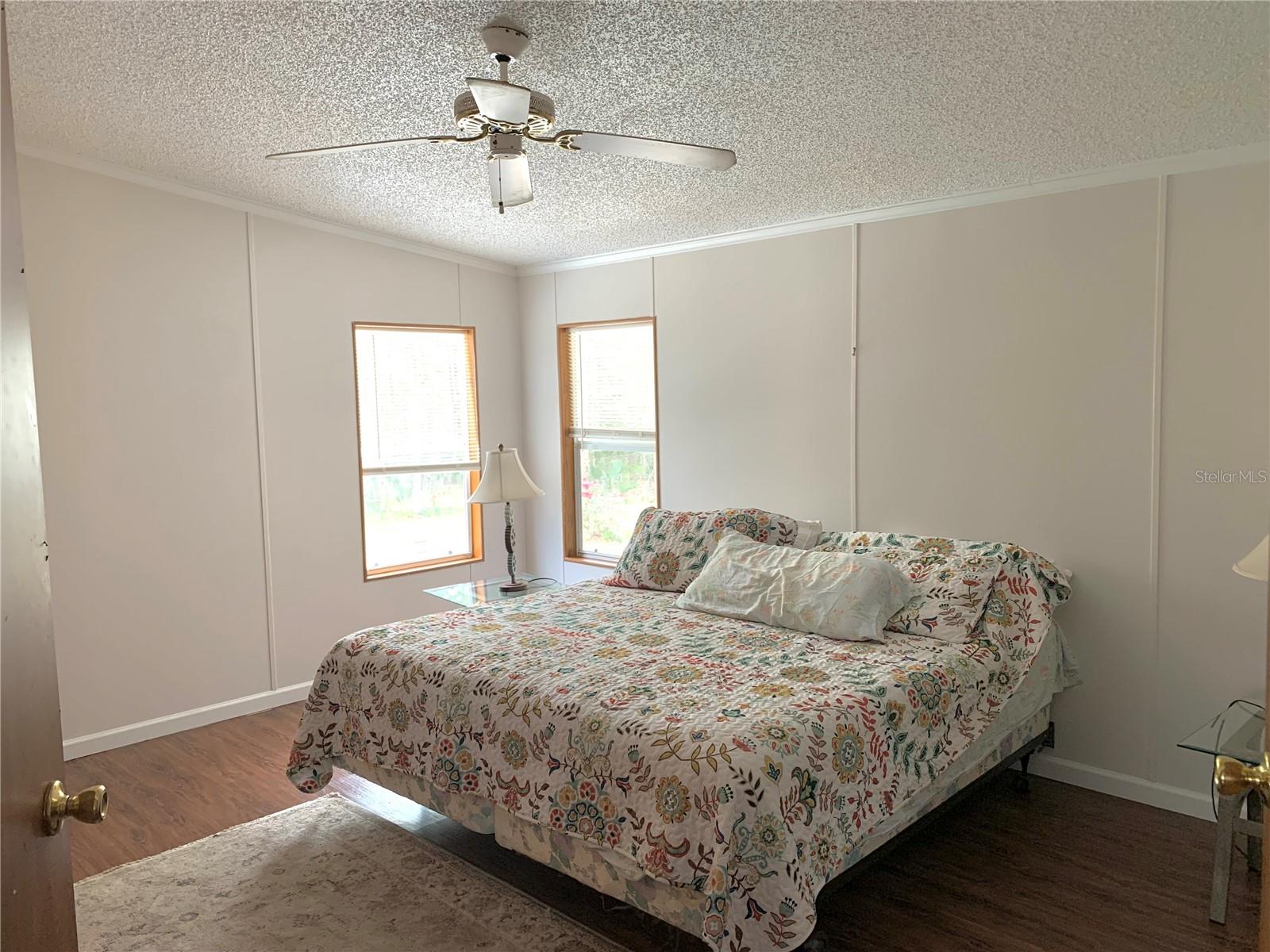 Image 21 of 55 For 11651 127 Lane