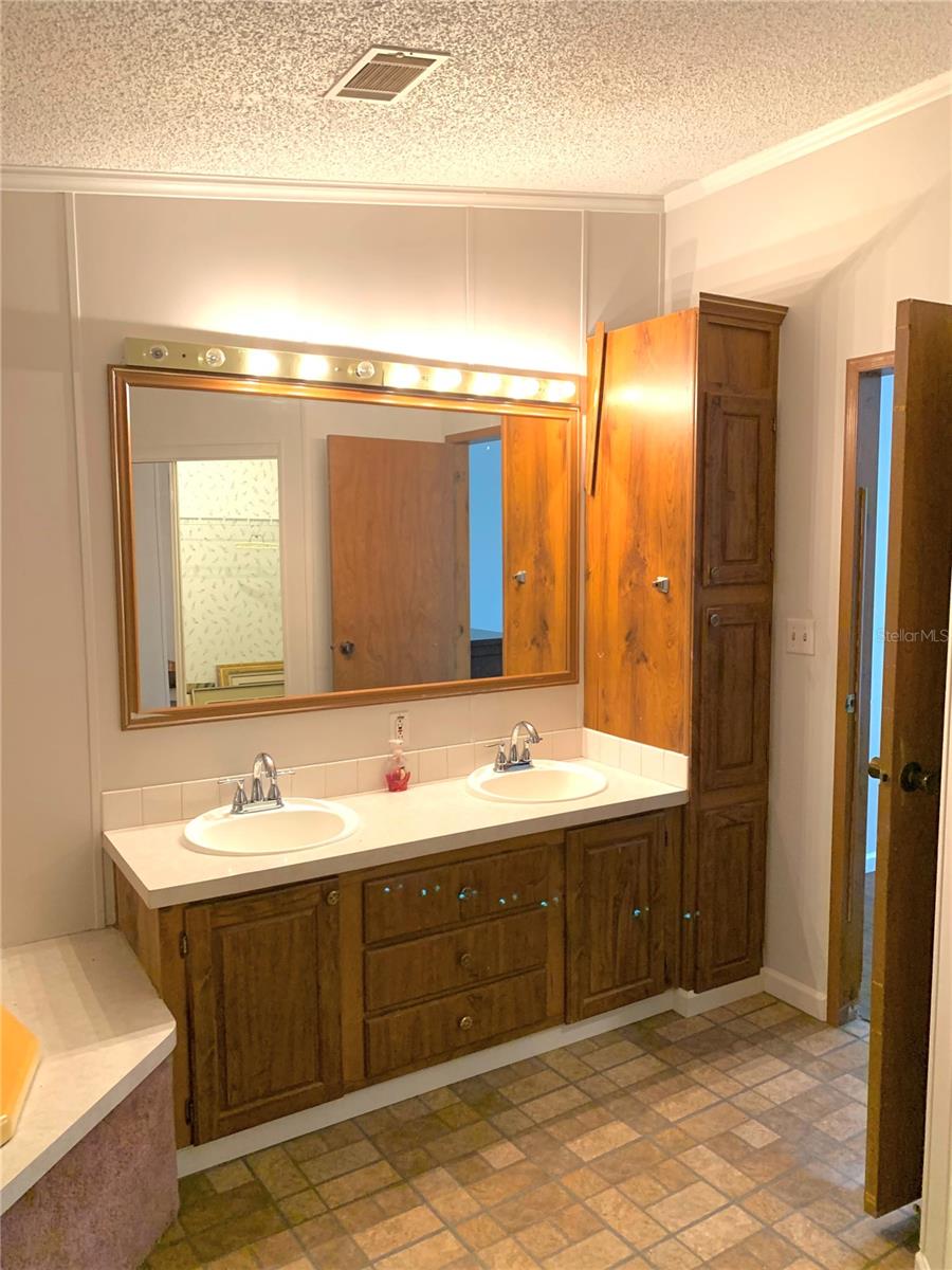 Image 25 of 55 For 11651 127 Lane