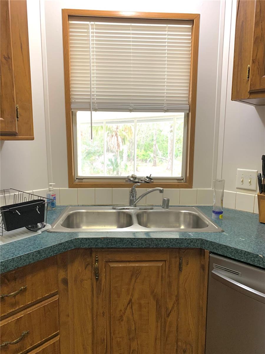 Image 29 of 55 For 11651 127 Lane