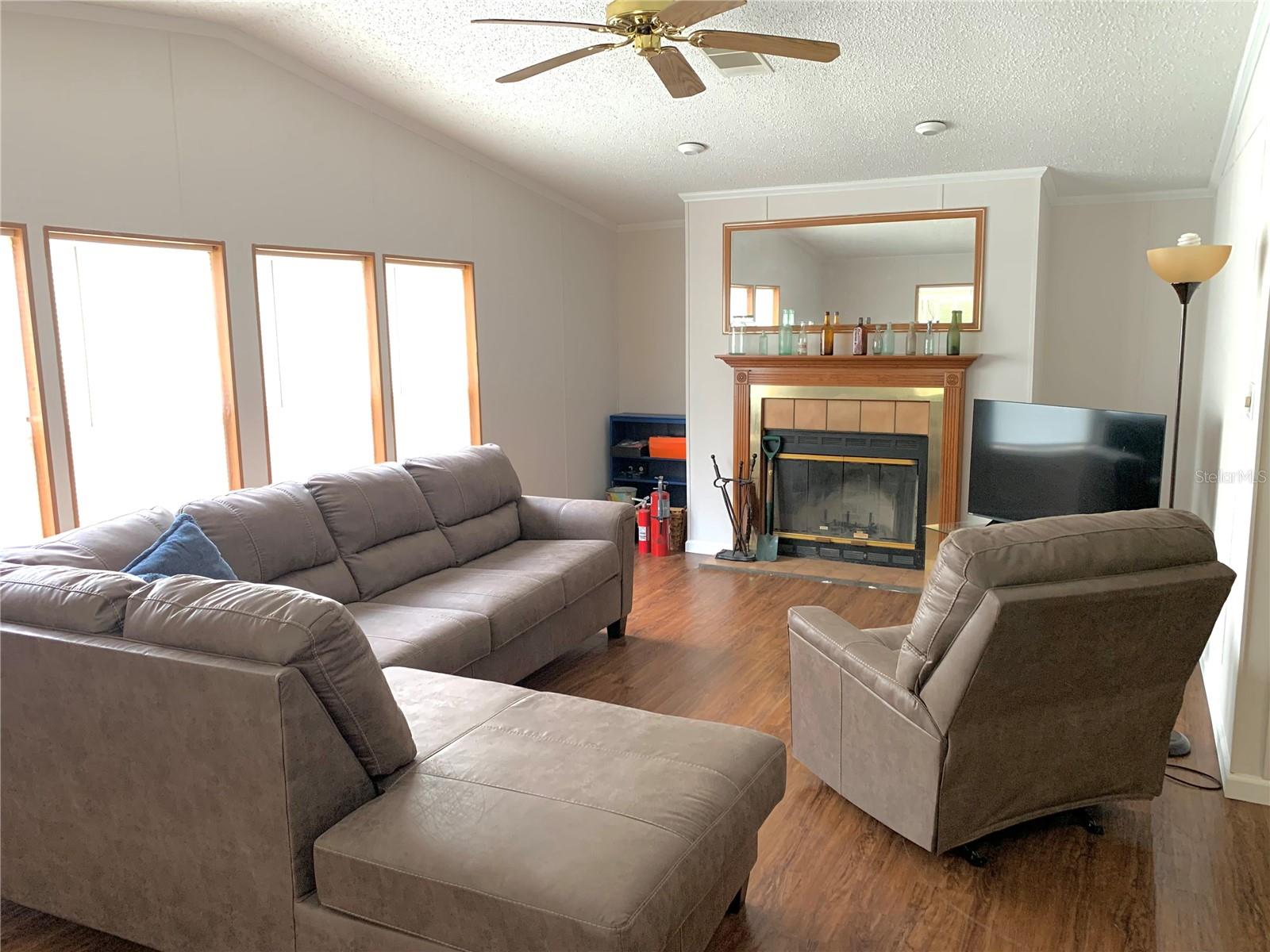 Image 30 of 55 For 11651 127 Lane