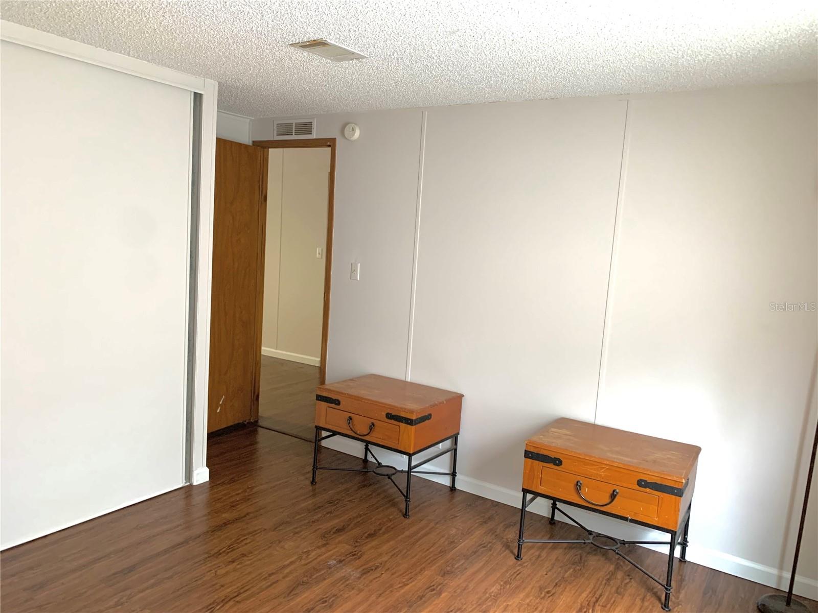 Image 36 of 55 For 11651 127 Lane