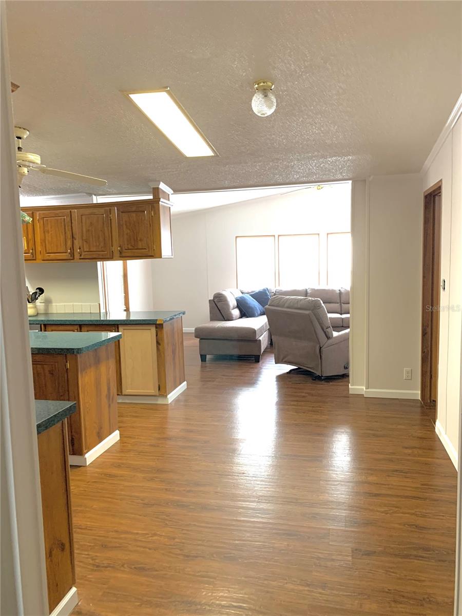 Image 40 of 55 For 11651 127 Lane