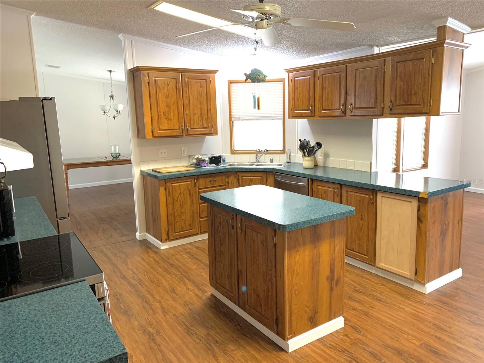 Image 41 of 55 For 11651 127 Lane