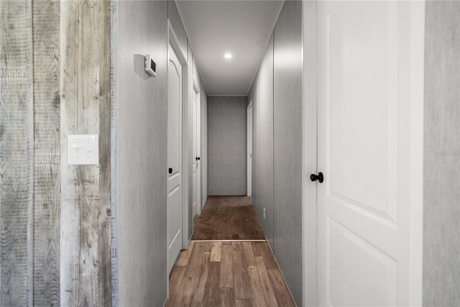 Image 14 of 37 For 8251 95th Avenue