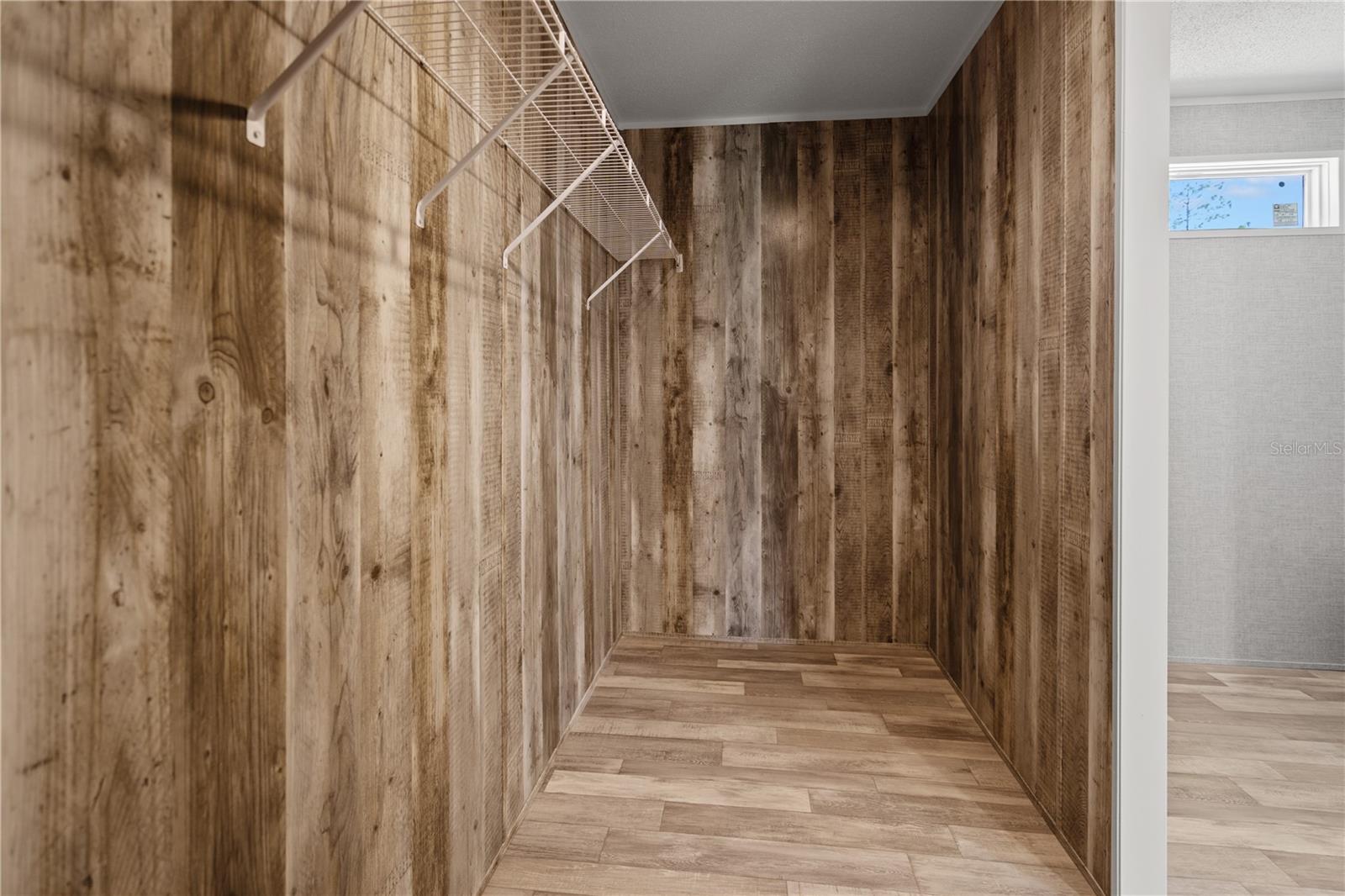 Image 17 of 37 For 8251 95th Avenue