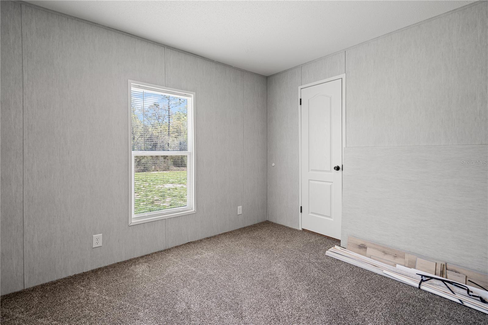 Image 20 of 37 For 8251 95th Avenue