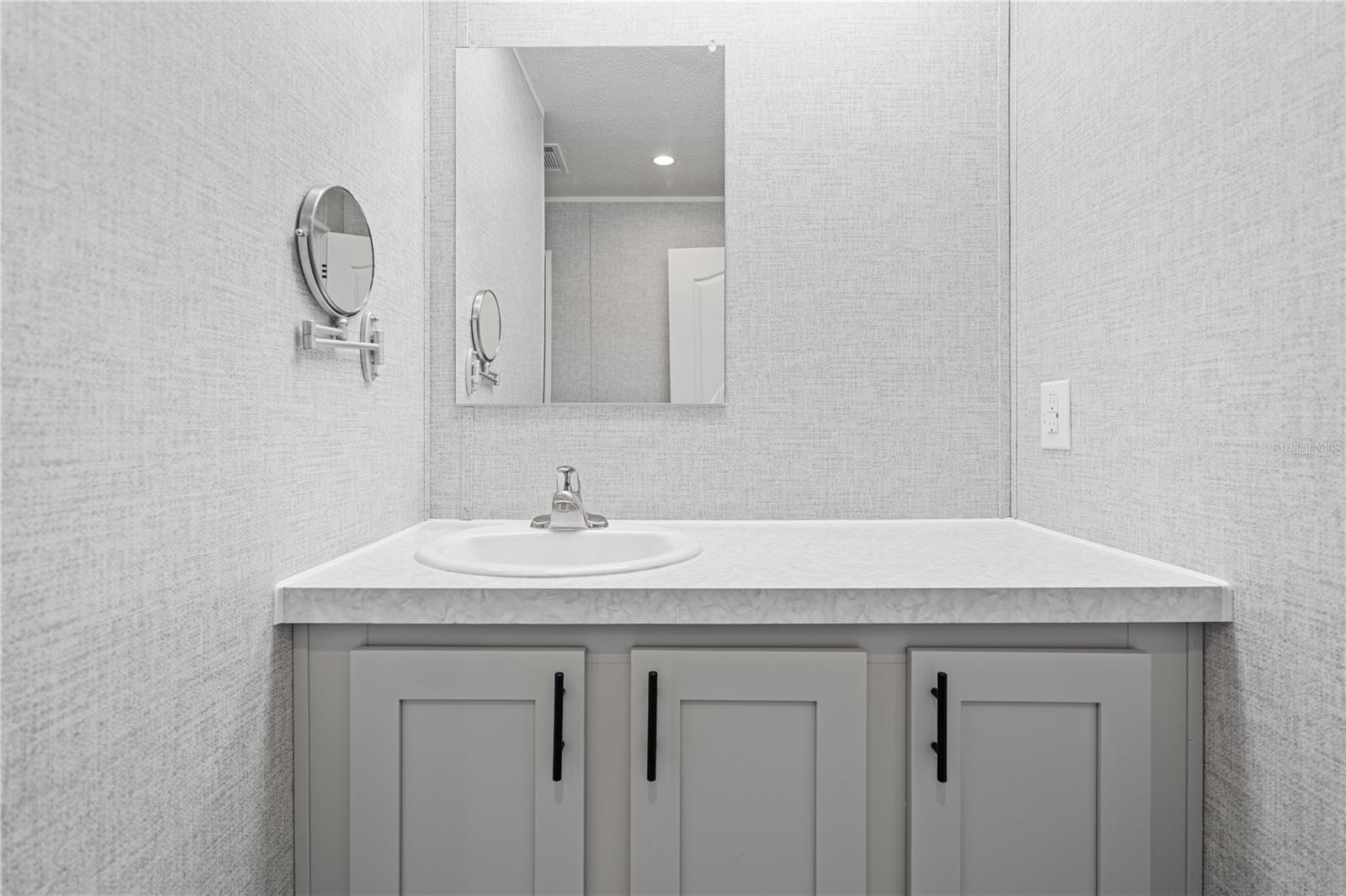 Image 28 of 37 For 8251 95th Avenue