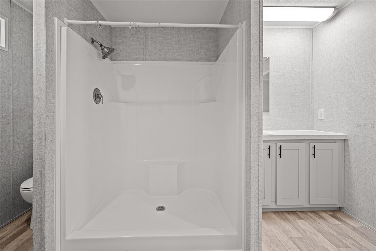 Image 30 of 37 For 8251 95th Avenue