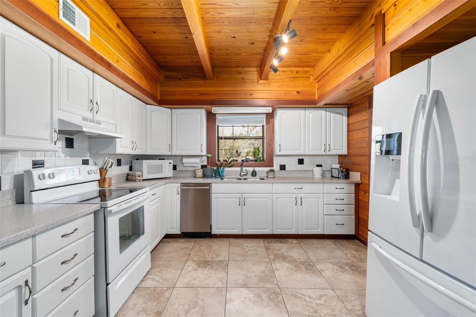 Image 11 of 64 For 13791 30th Street