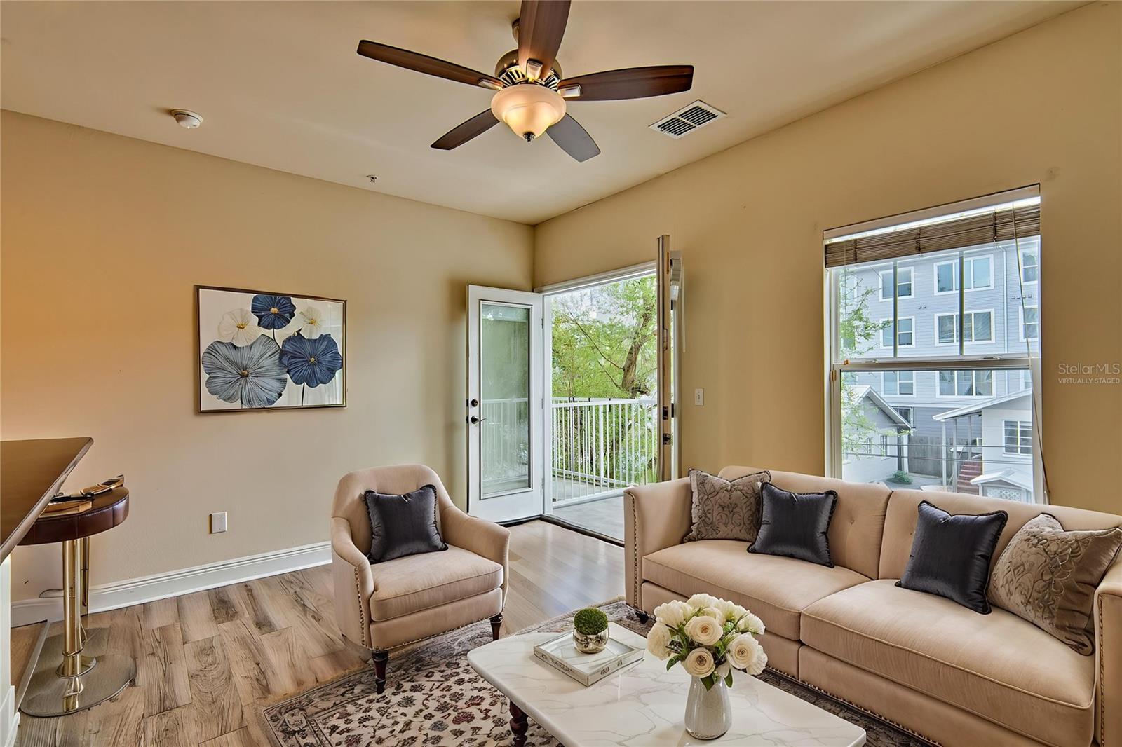 Image 13 of 26 For 1500 4th Avenue 202