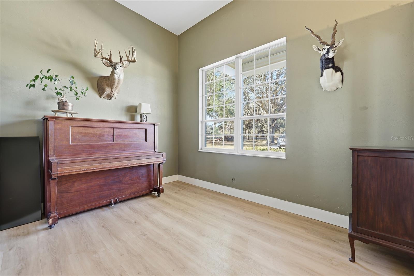 Image 7 of 42 For 9115 170th Street