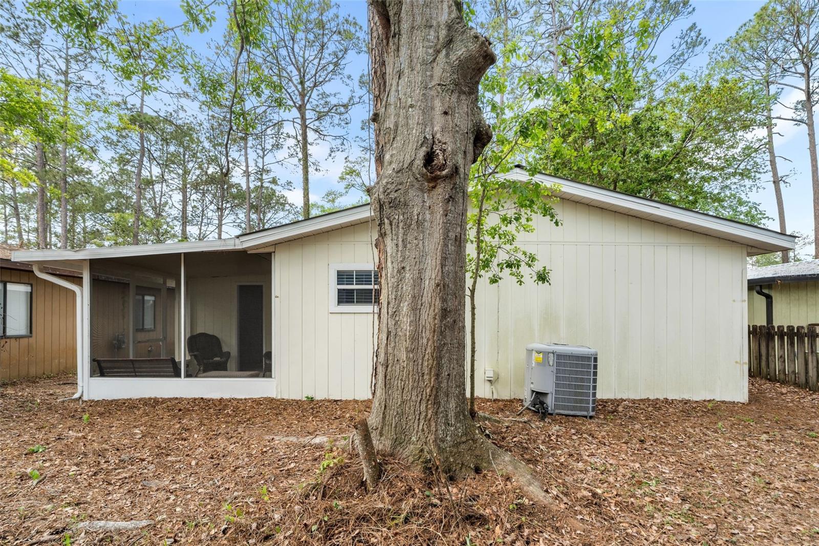 Image 21 of 30 For 8593 41st Terrace