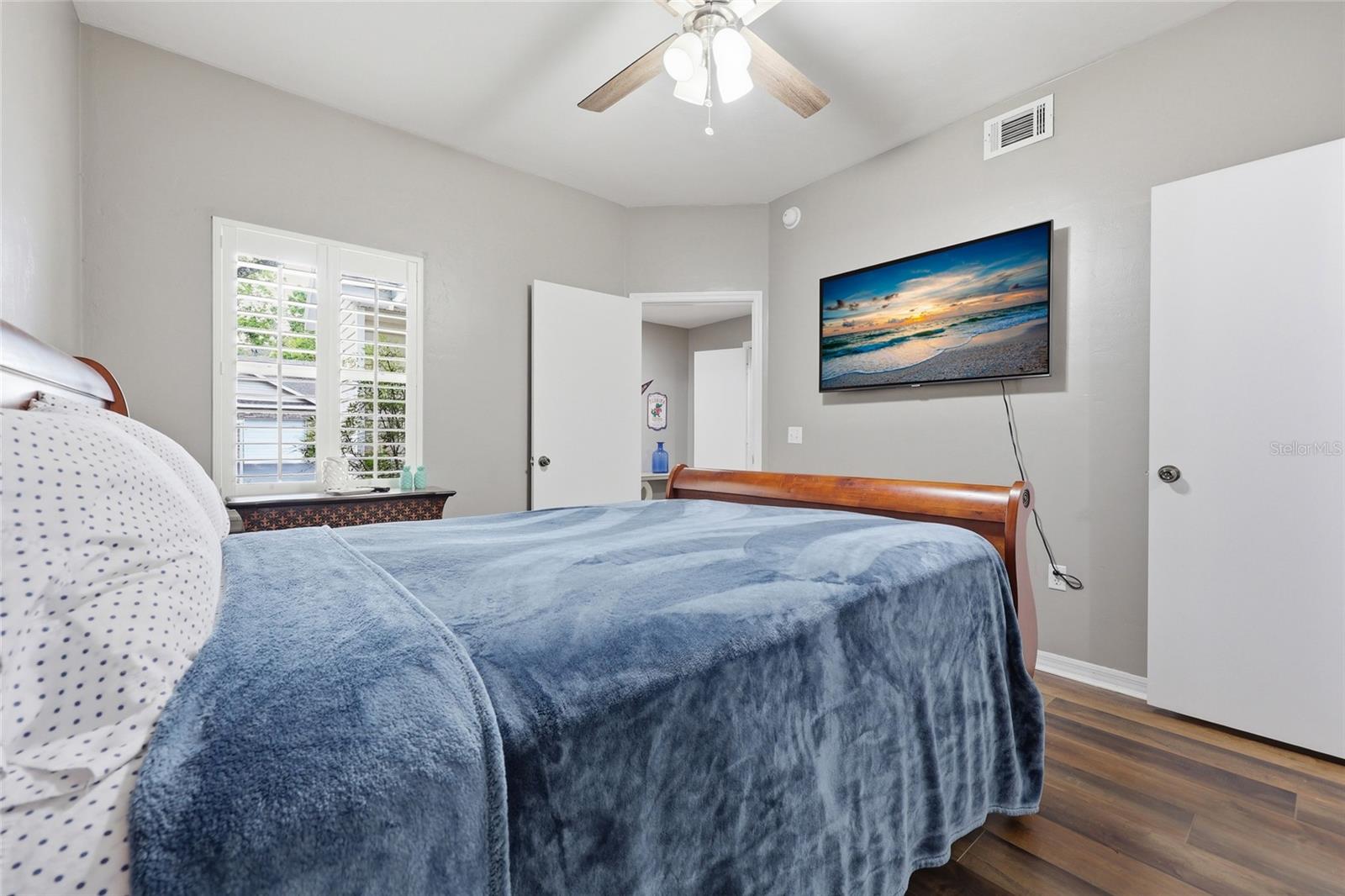 Image 12 of 31 For 4700 Archer Road 130