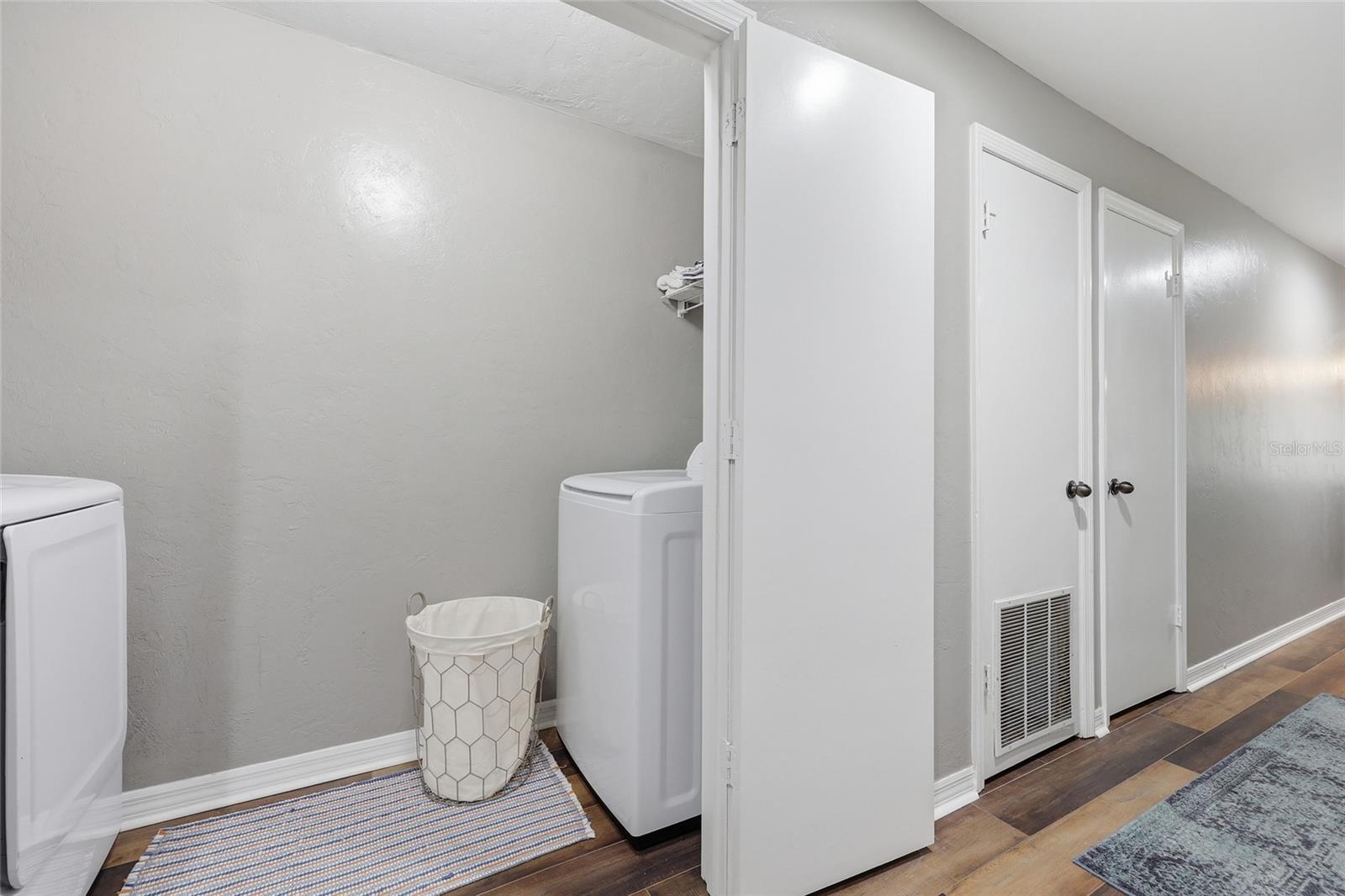 Image 20 of 31 For 4700 Archer Road 130