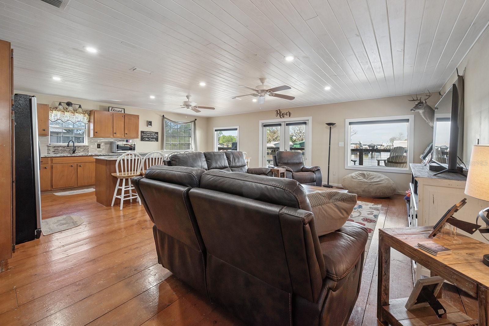 Image 32 of 50 For 364 256th Avenue