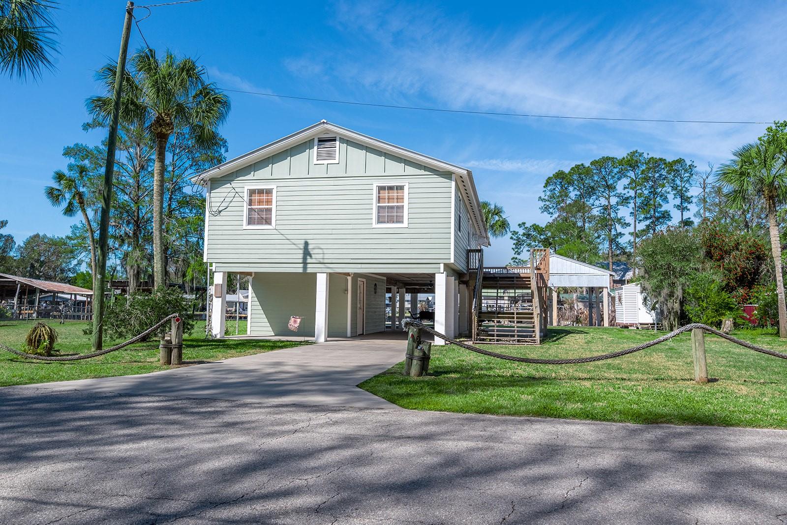 Image 4 of 50 For 364 256th Avenue