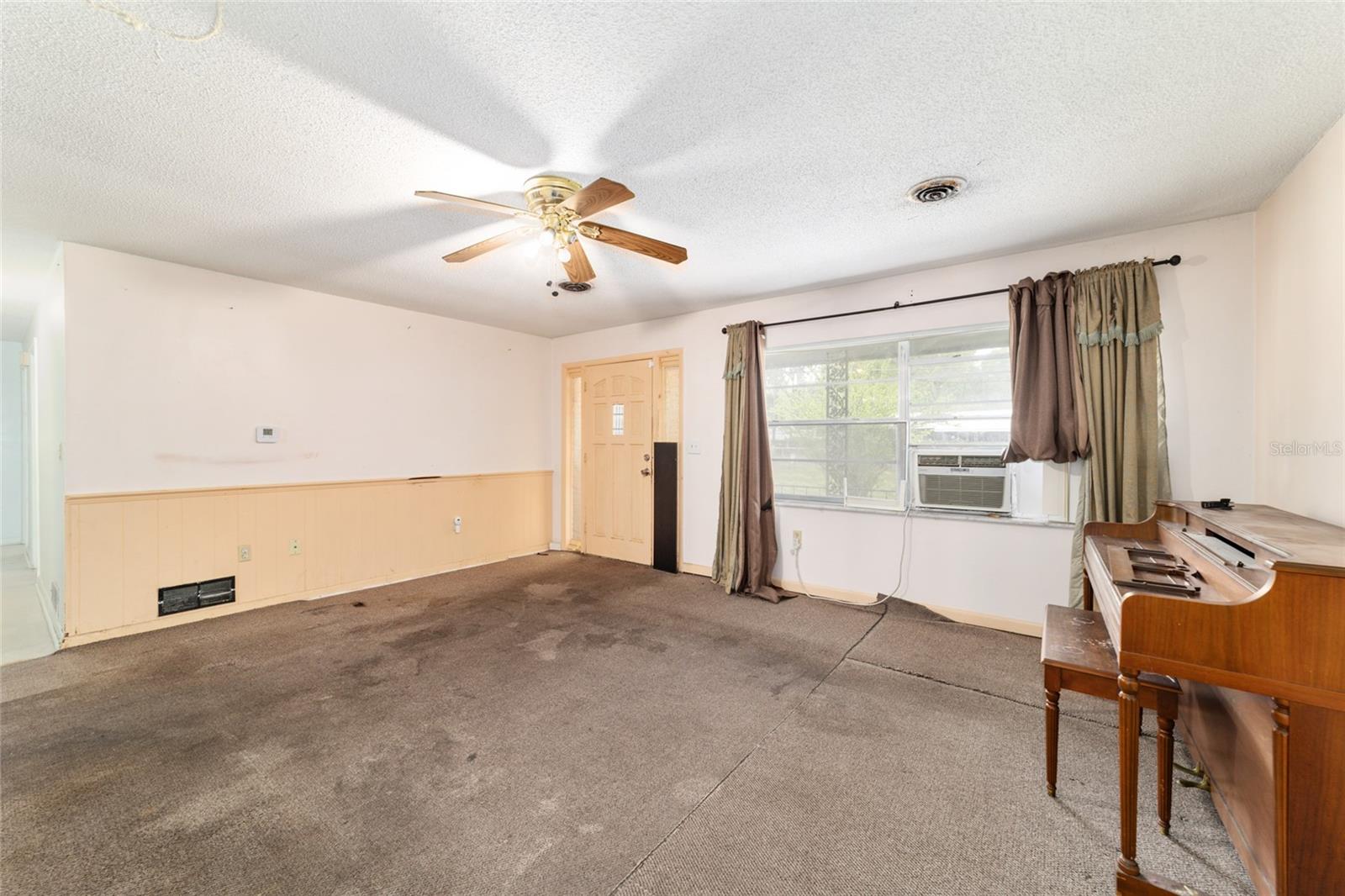 Image 42 of 67 For 1741 42nd Place